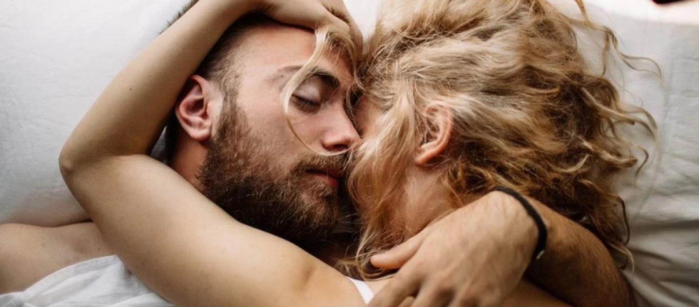 Όσα πρέπει να ξέρετε για τα προσπερματικά υγρά - Μπορούν να να προκαλέσουν εγκυμοσύνη;